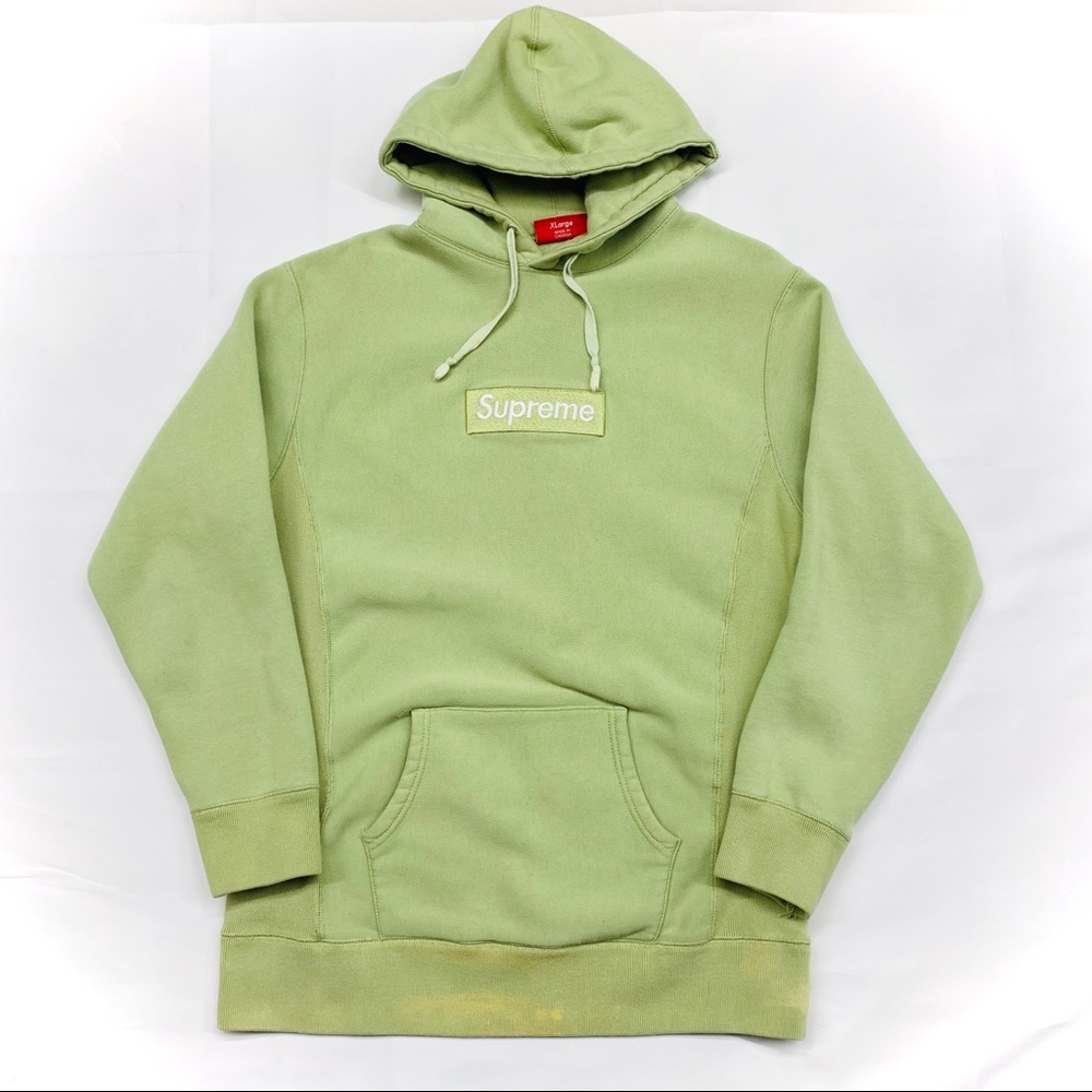 Poor condition FW16 sage box logo